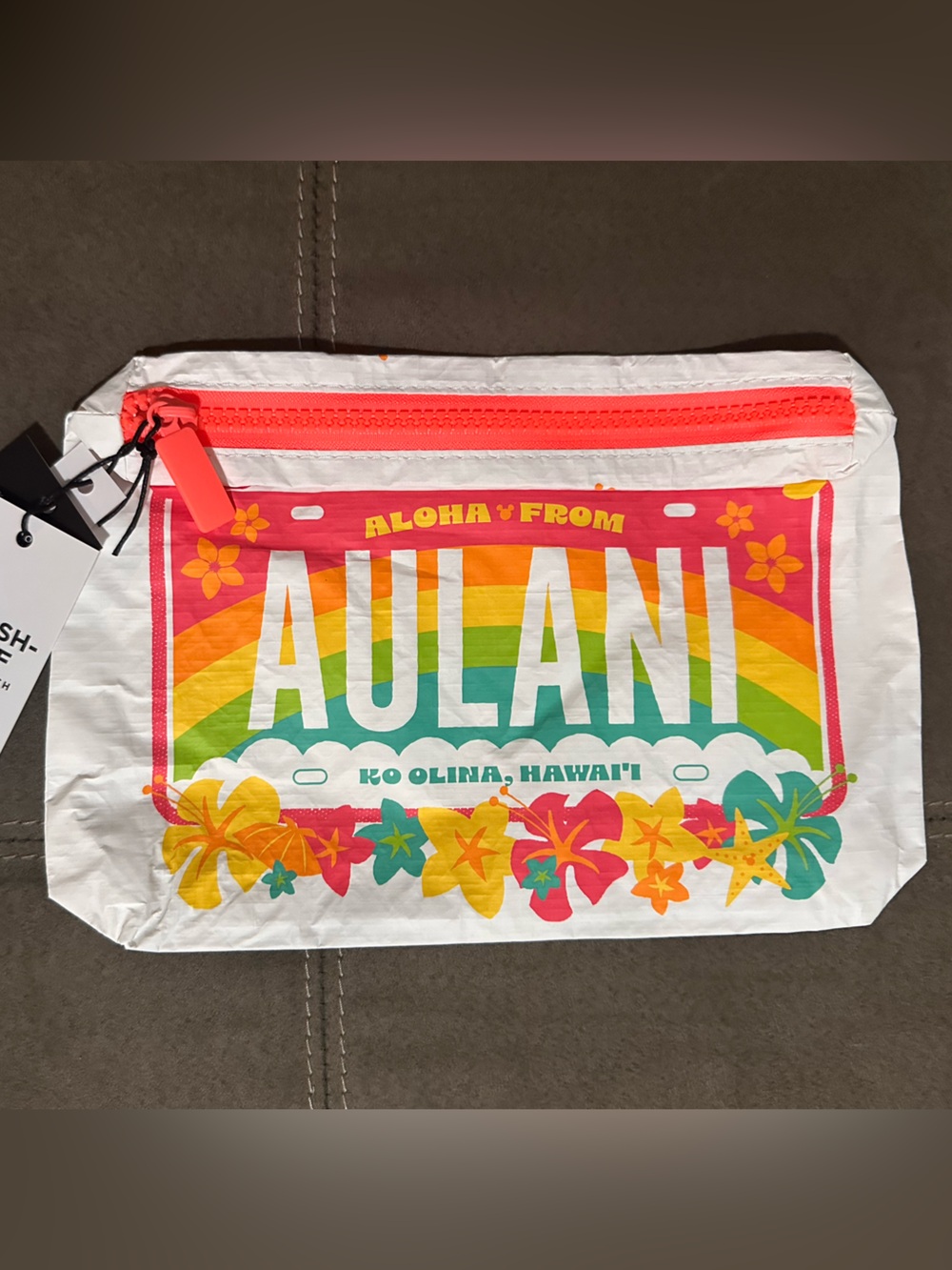 NWT Disney Aulani x Aloha Collection Small Pouch